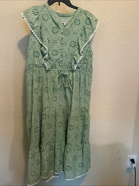 Blueberi Boulevard Light Sage Eyelet Front-Button Top